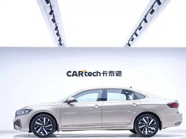 Volkswagen Passat 2022