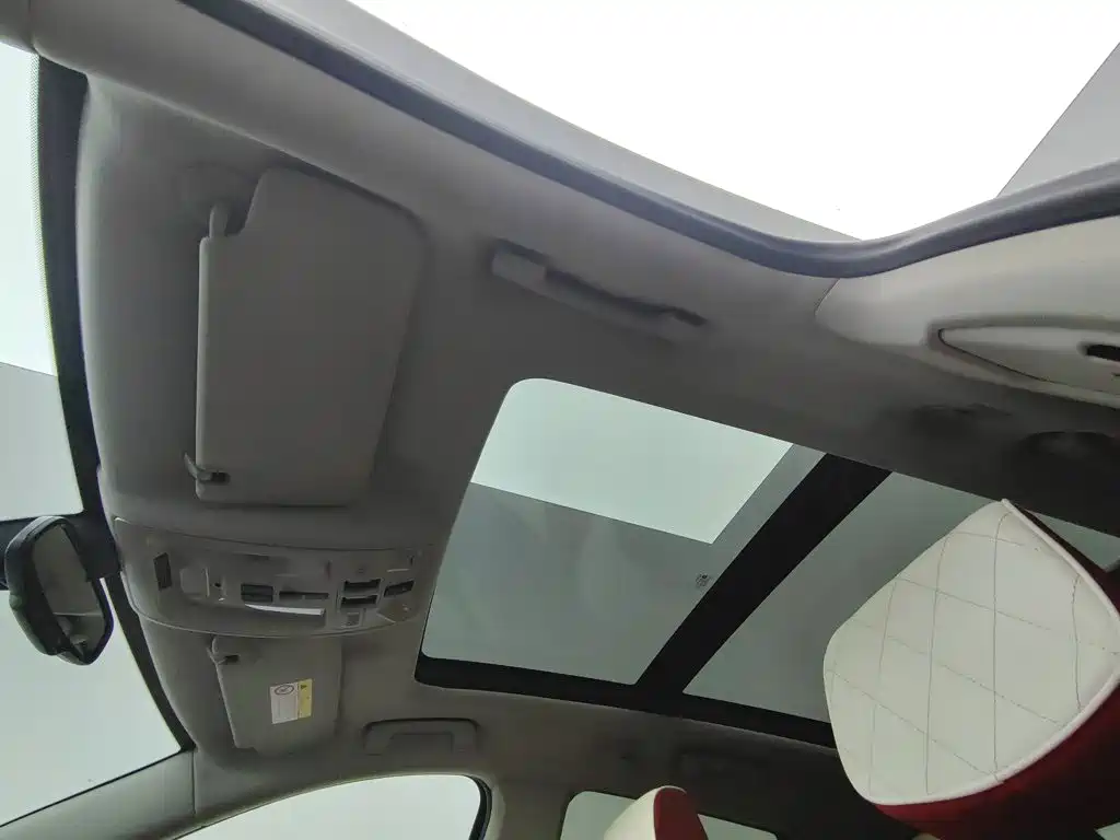 Cadillac SRX 2015 — фото 14