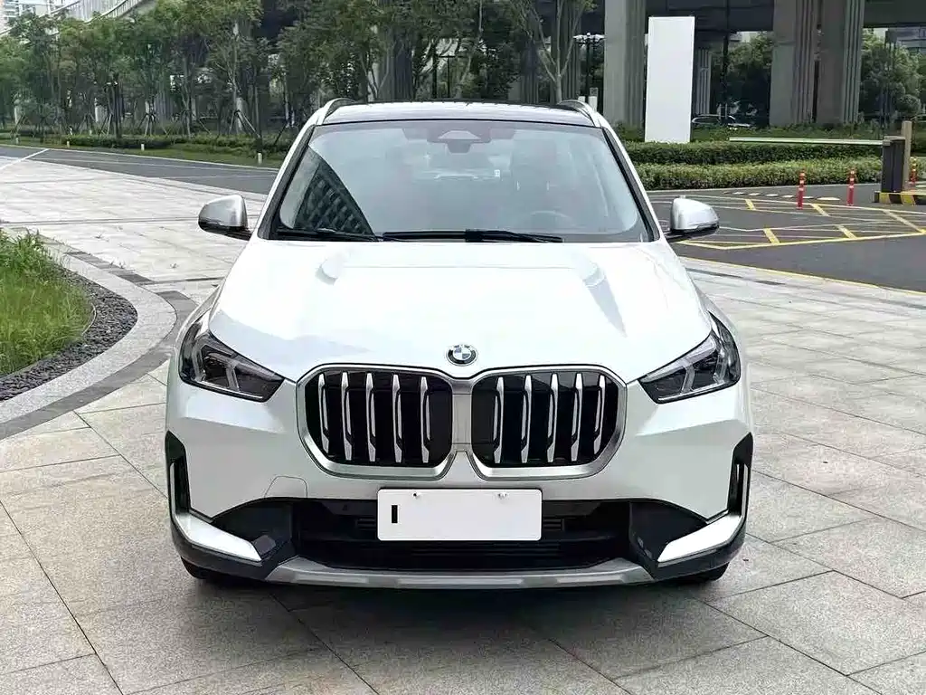 BMW X1 2023 — фото 3