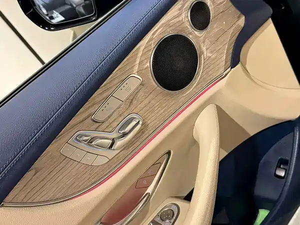 Mercedes-Benz E-Class 2024