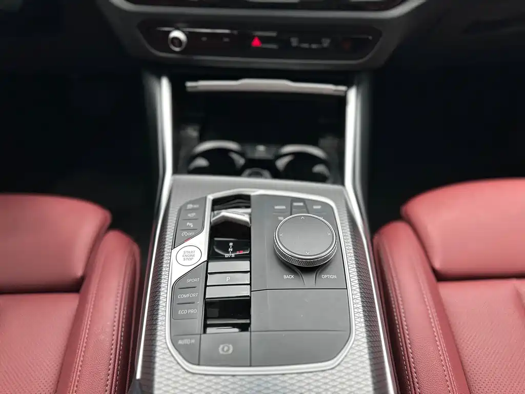 BMW 3 Series 2023 — фото 17