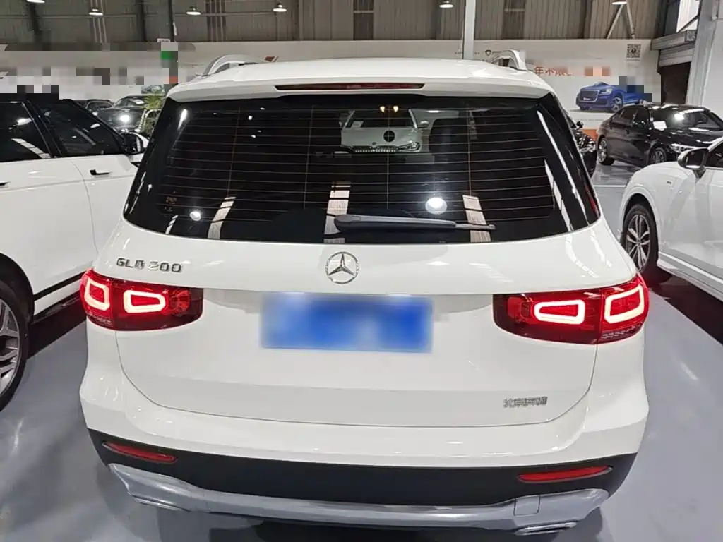 Mercedes-Benz GLB 2023 — фото 6