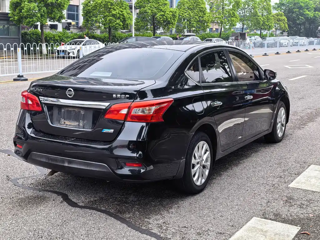 Nissan Sylphy 2017 — фото 9
