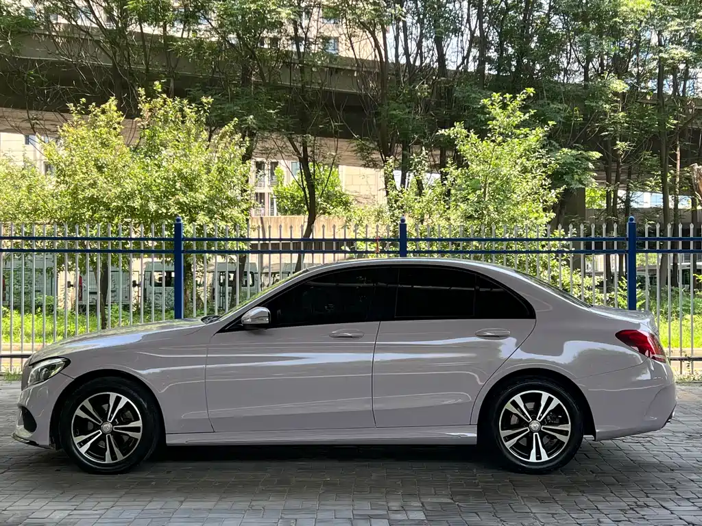 Mercedes-Benz C-Class 2017 — фото 10