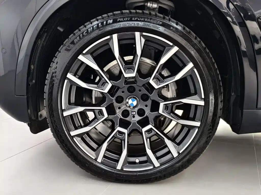 BMW X5 2024 — фото 17