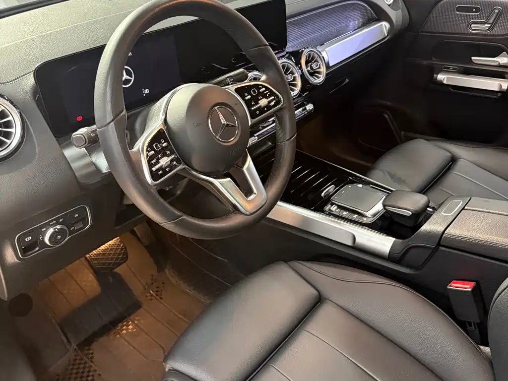 Mercedes-Benz GLB 2023 — фото 4