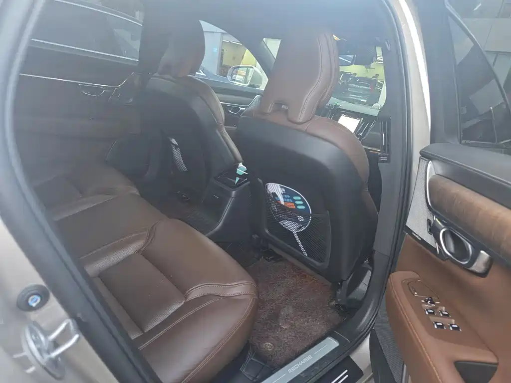 Volvo S90 PHEV 2023 — фото 10