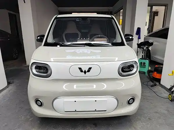 Wuling Hongguang MINIEV 2025