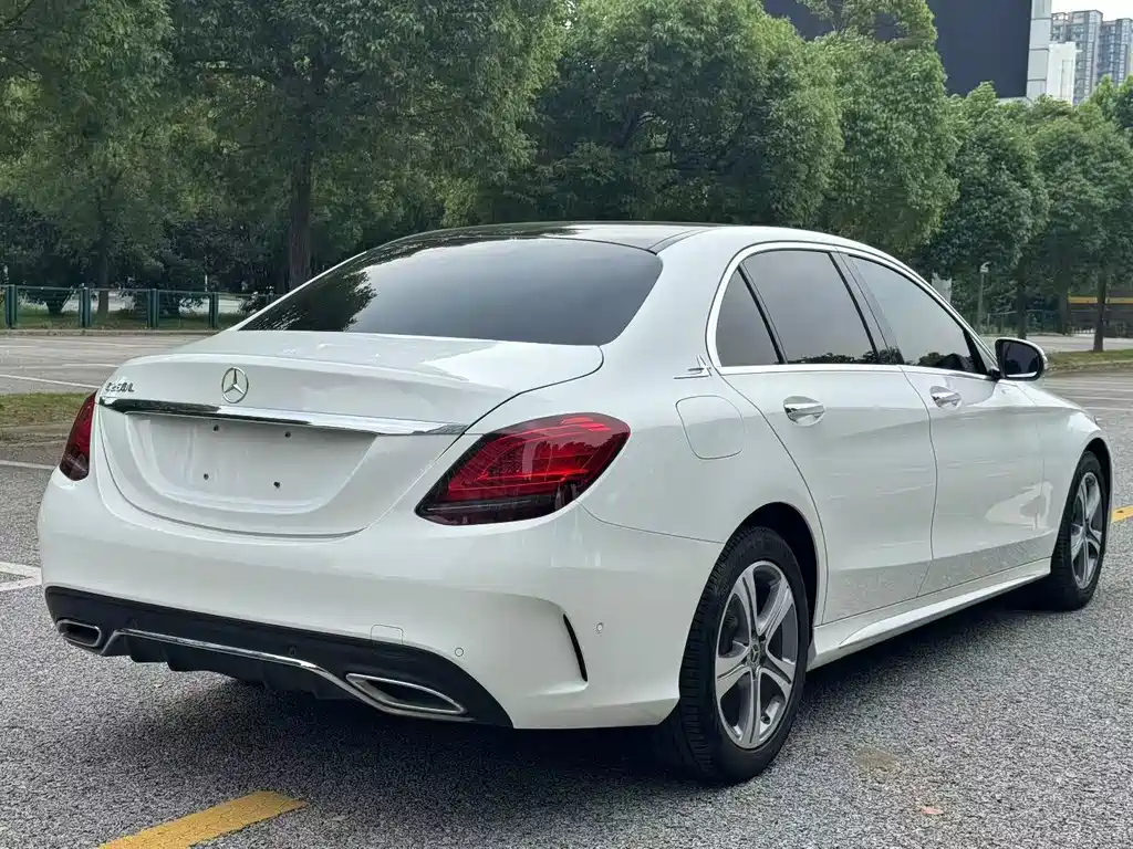 Mercedes-Benz C-Class 2020