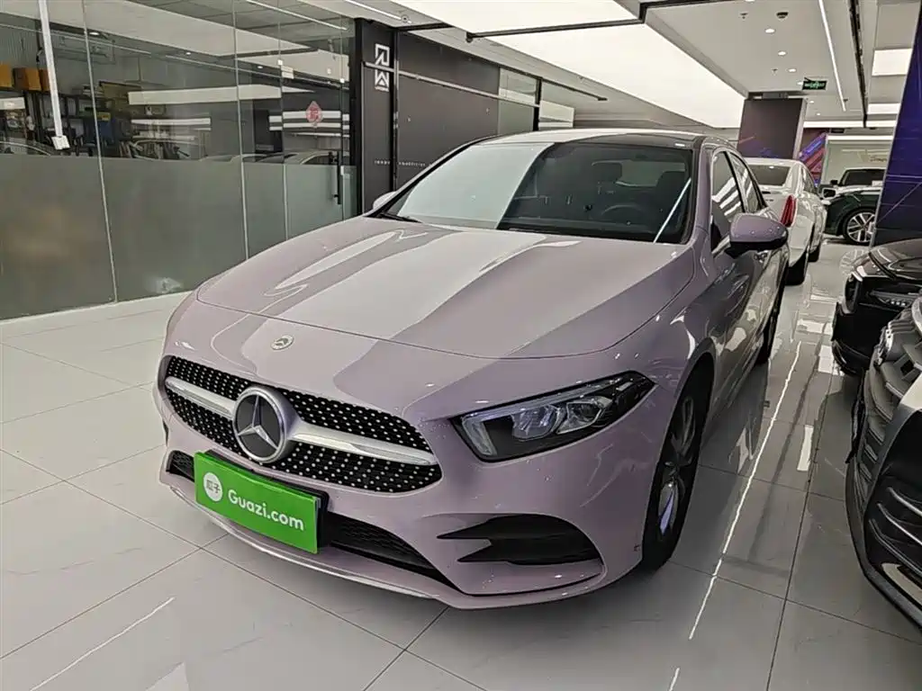 Mercedes-Benz A-Class 2022 — фото 2