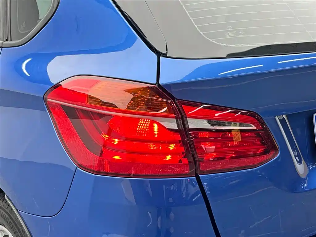 BMW 2 Series Station Wagon 2019 — фото 10