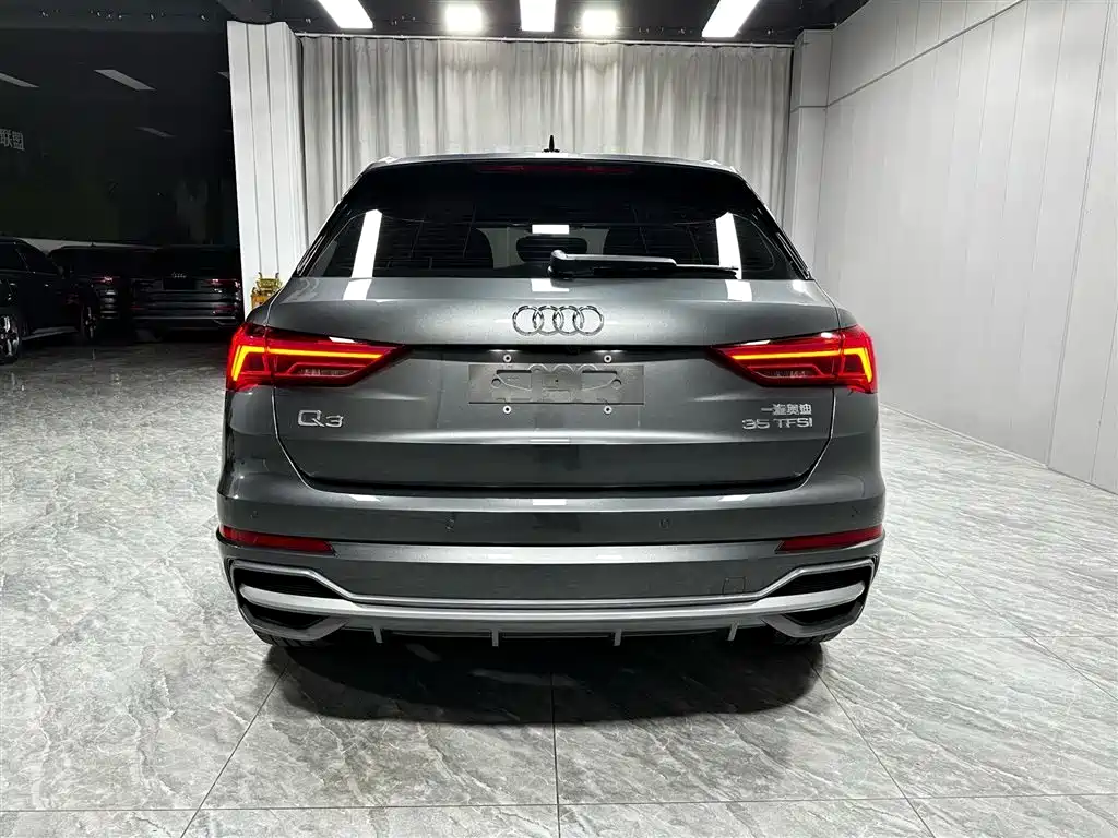 Audi Q3 2023 — фото 5