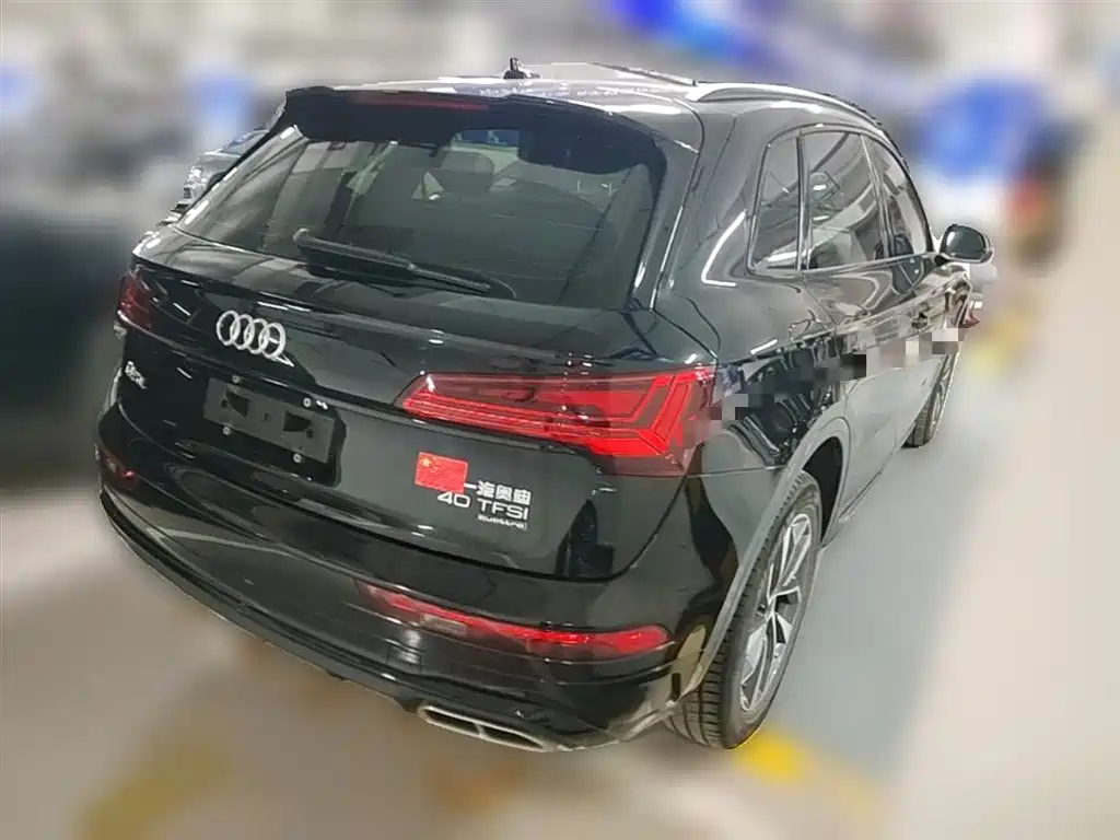 Audi Q5L 2023 — фото 12