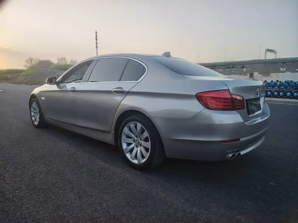 BMW 5 Series 2012