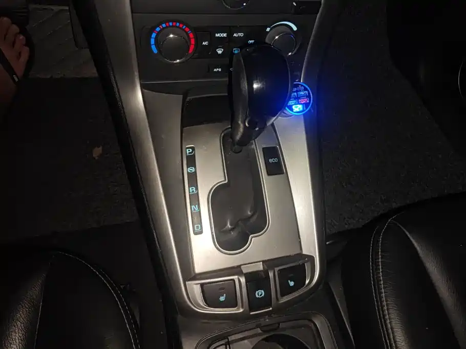 Chevrolet Captiva 2013 — фото 16