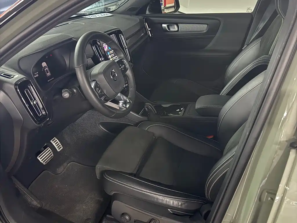 Volvo XC40 NEV 2022