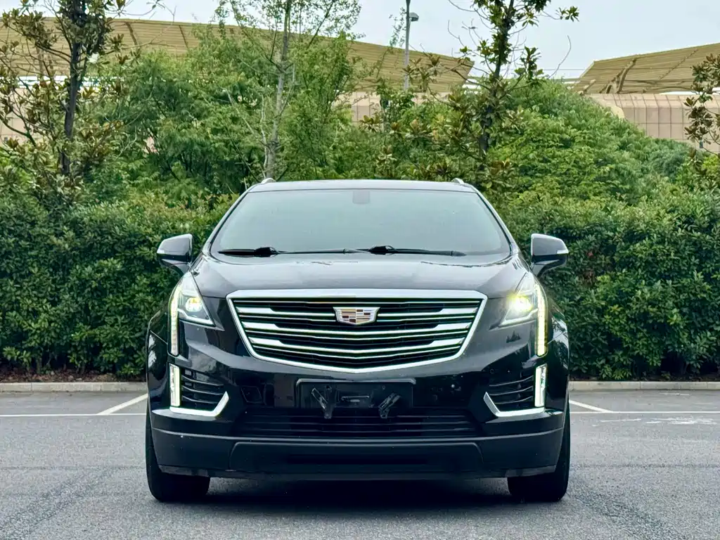 Cadillac XT5 2016 — фото 2