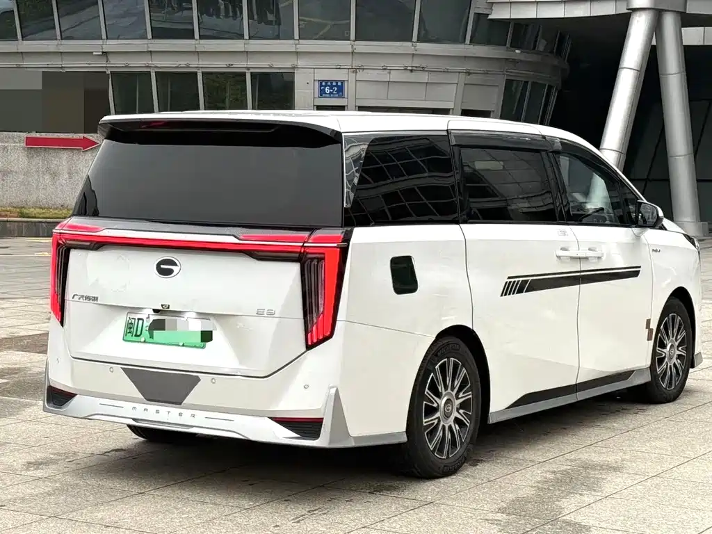 GAC Motor Trumpchi E9 2024 — фото 4
