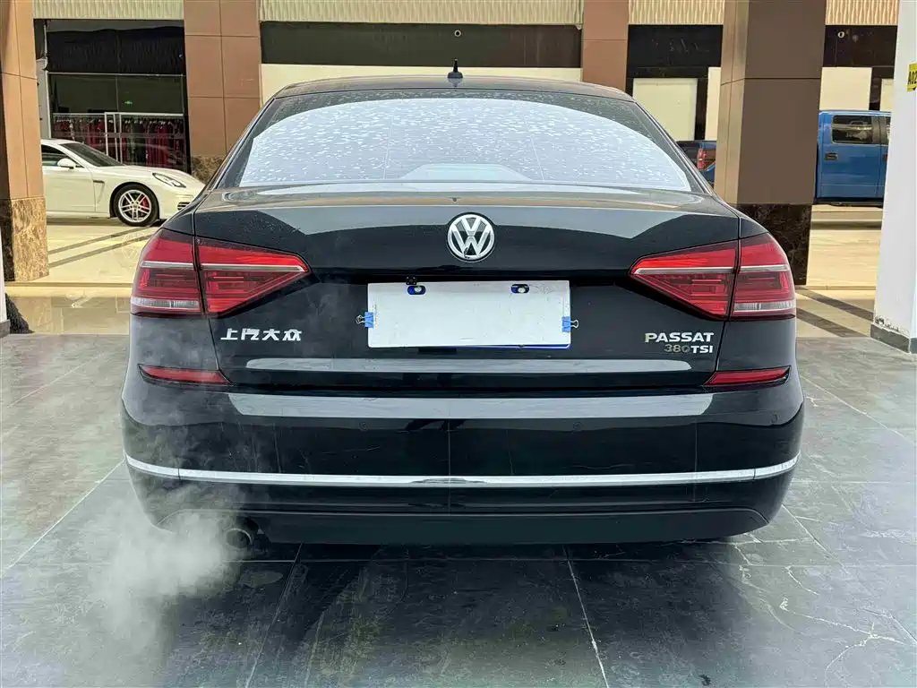 Volkswagen Passat 2019 — фото 12