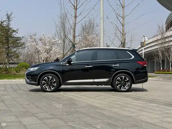 Mitsubishi Outlander 2019