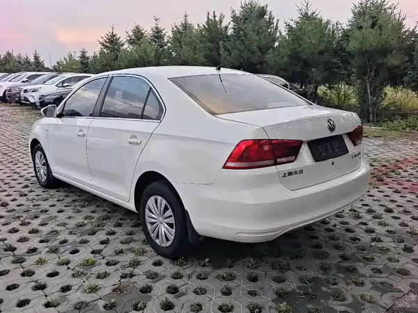 Volkswagen Santana 2015
