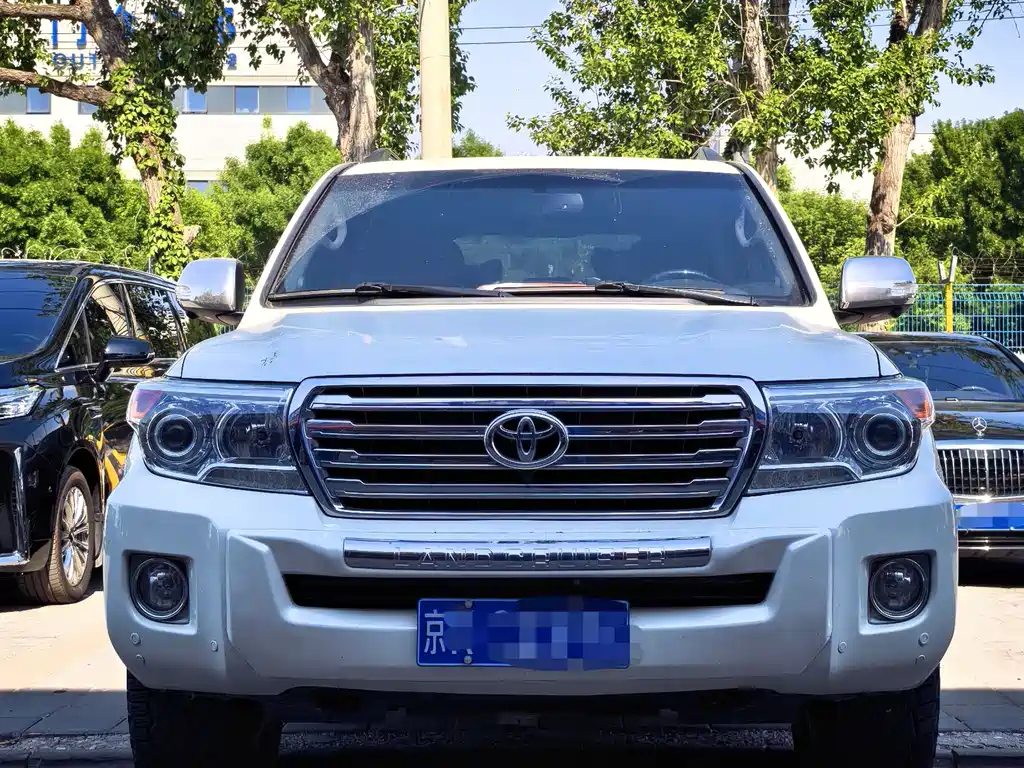 Toyota Land Cruiser 2014 — фото 2