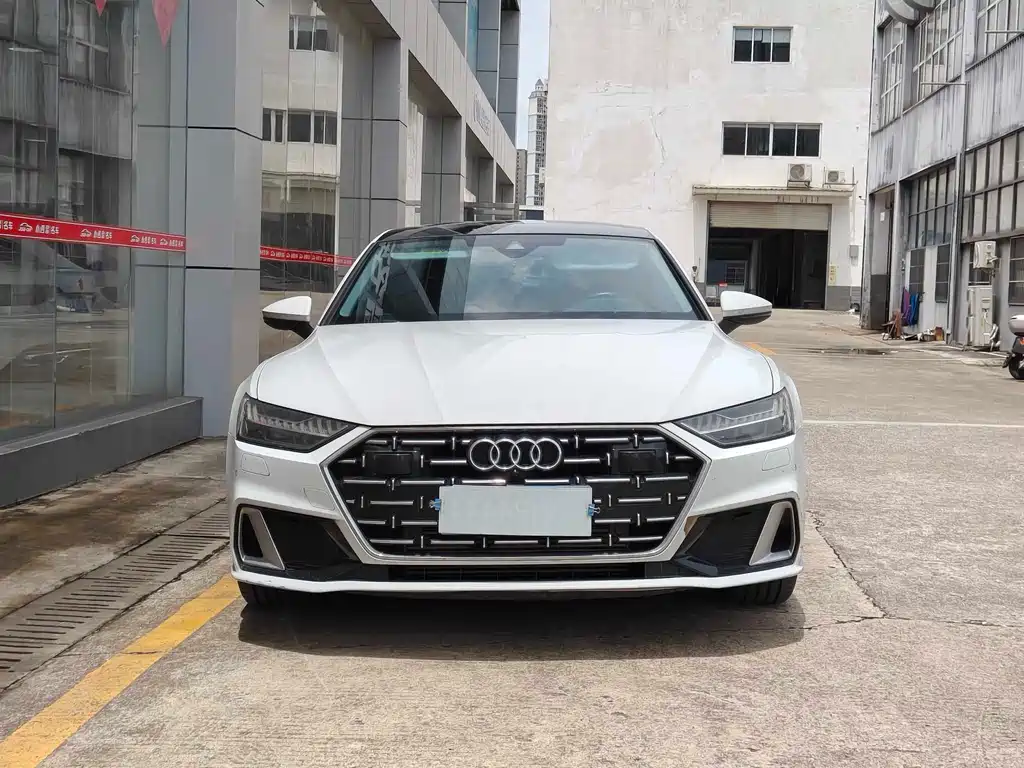 Audi A7L 2023 — фото 2