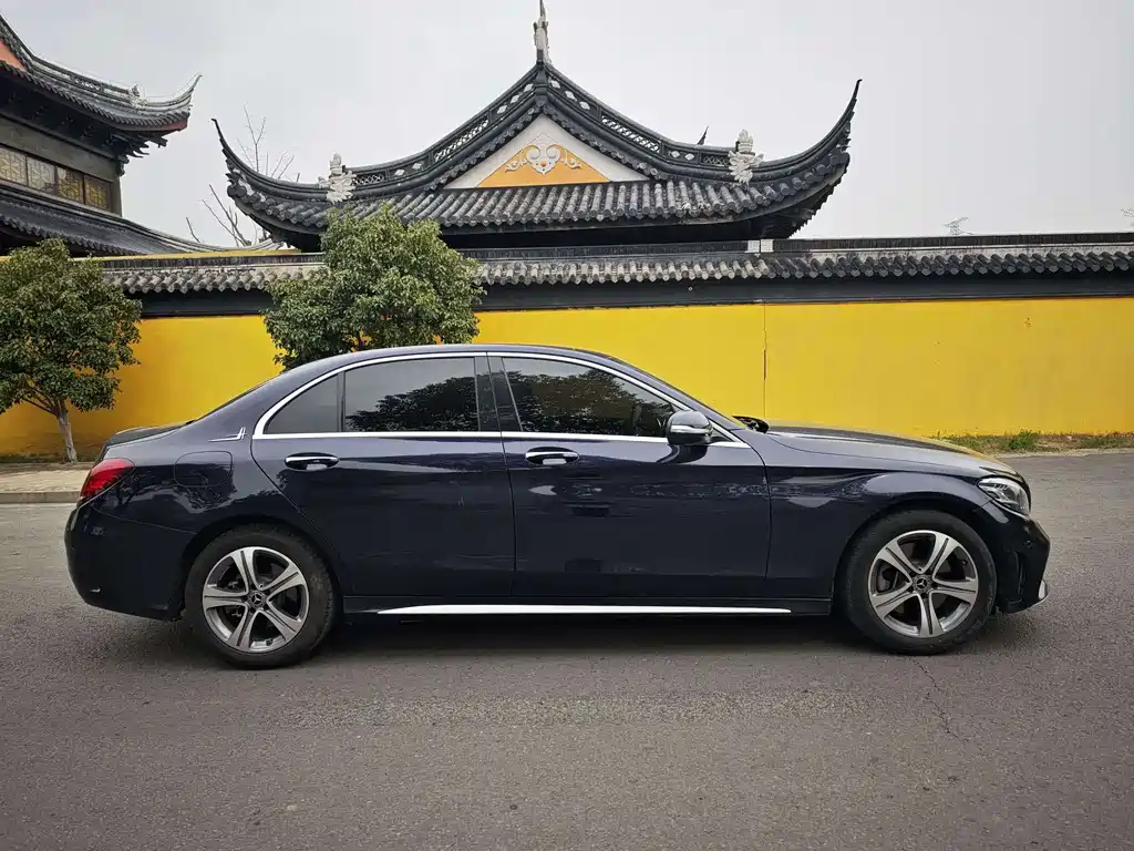 Mercedes-Benz C-Class 2020 — фото 15