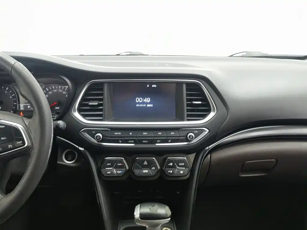 GAC Motor Trumpchi GS4 2016 — фото 12