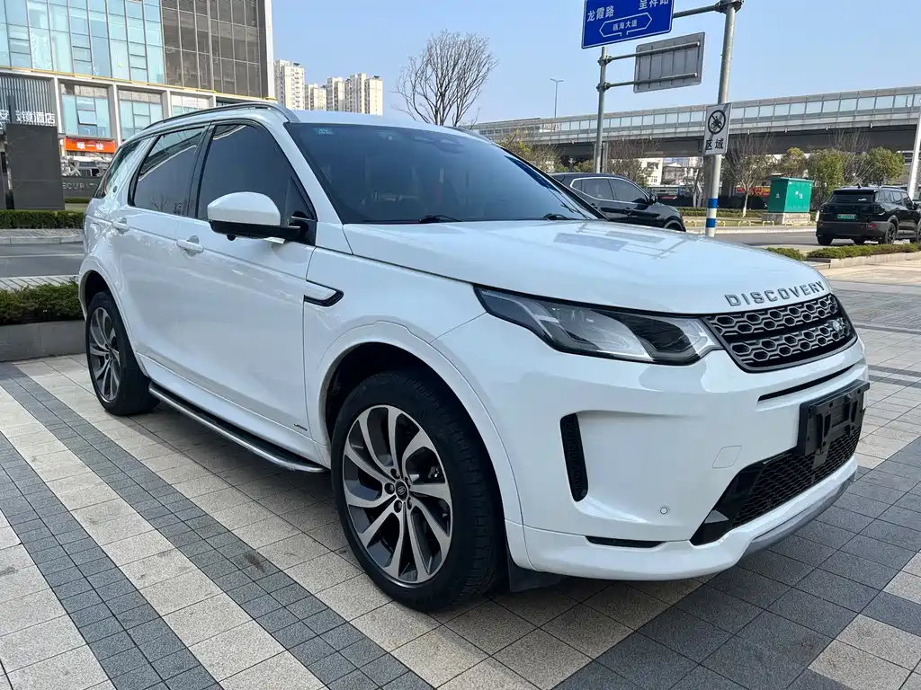 Land Rover Discovery Sport 2022 — фото 3