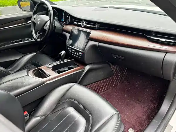 Maserati Quattroporte 2017