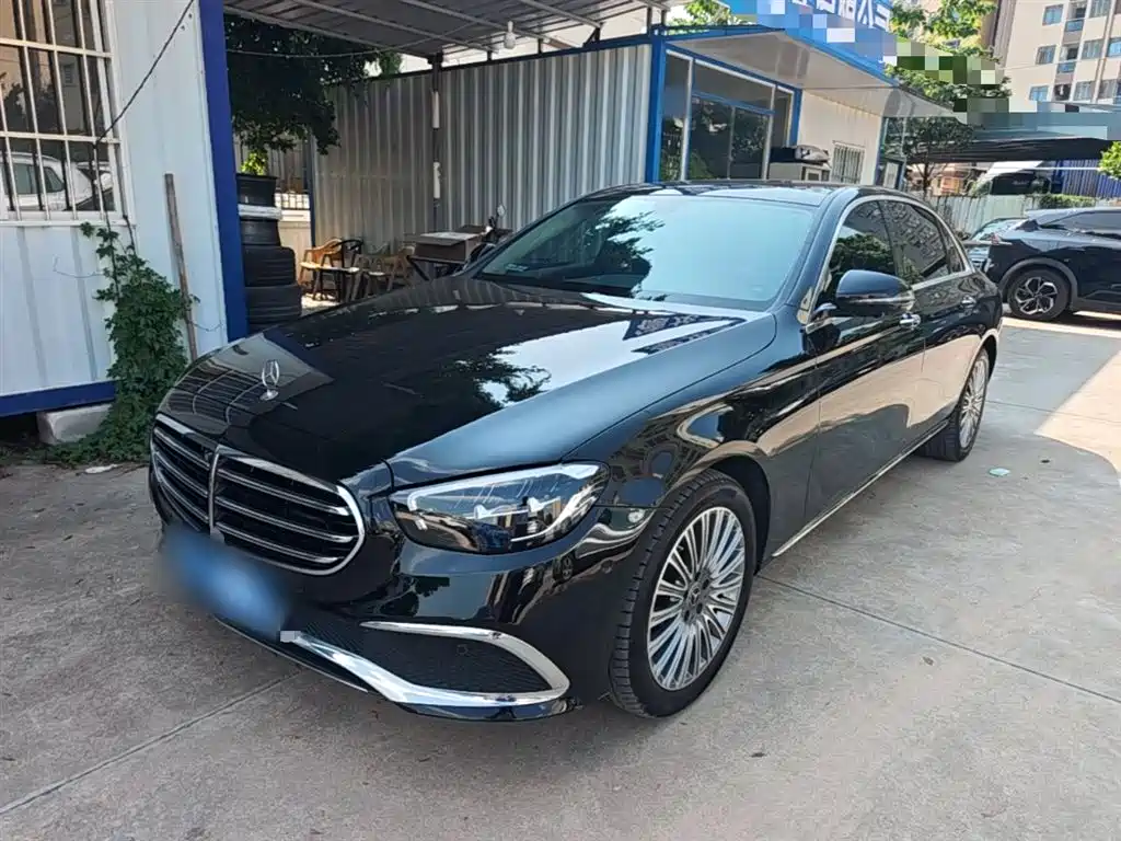 Mercedes-Benz E-Class 2023 — фото 1