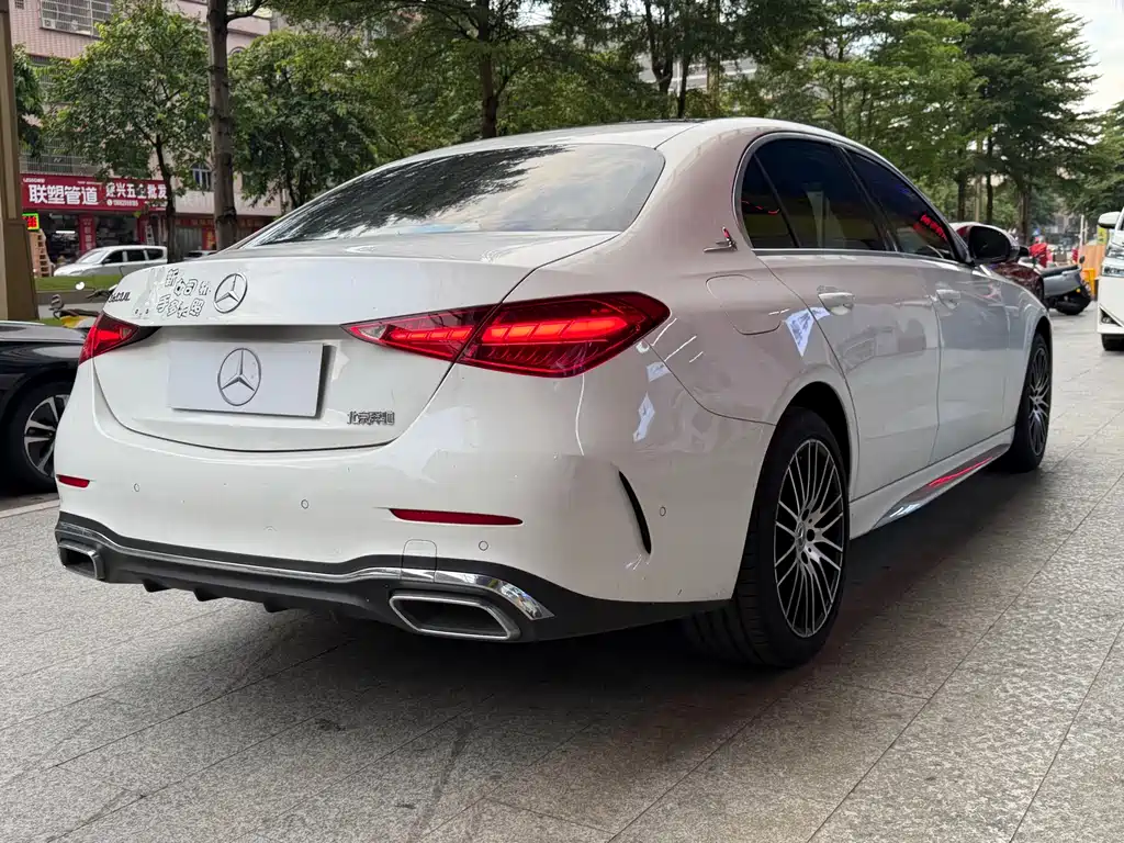 Mercedes-Benz C-Class 2023 — фото 9
