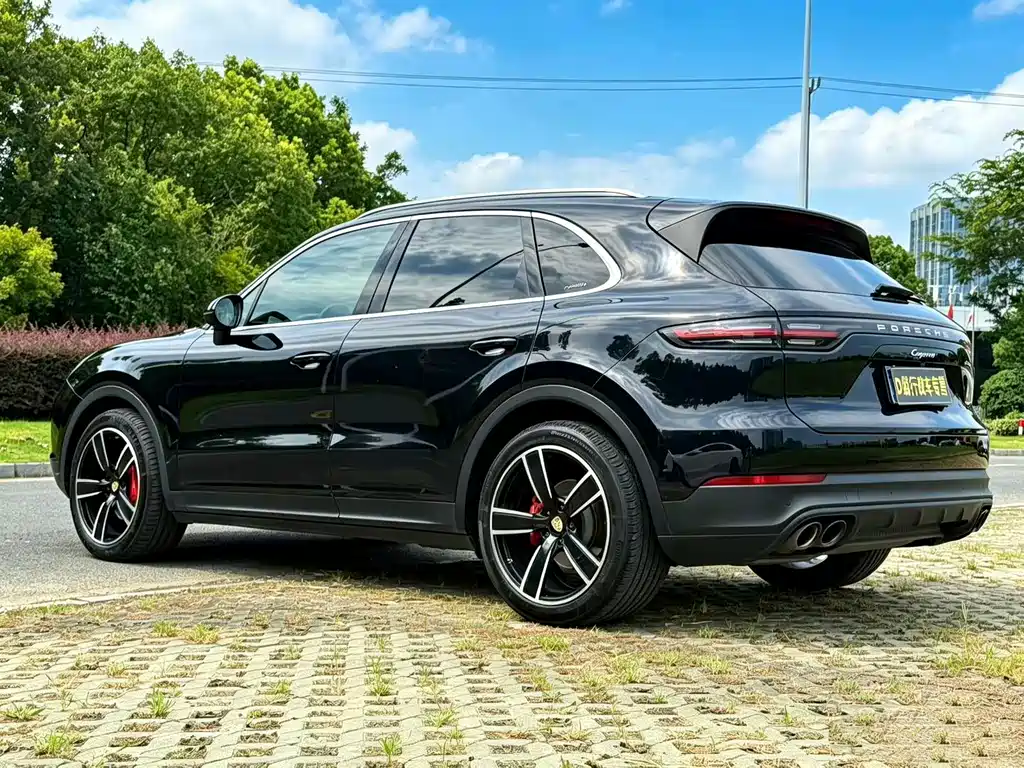 Porsche Cayenne 2020 — фото 6