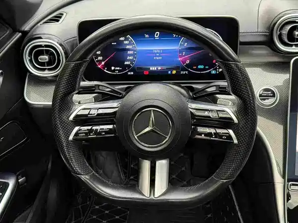 Mercedes-Benz C-Class 2022