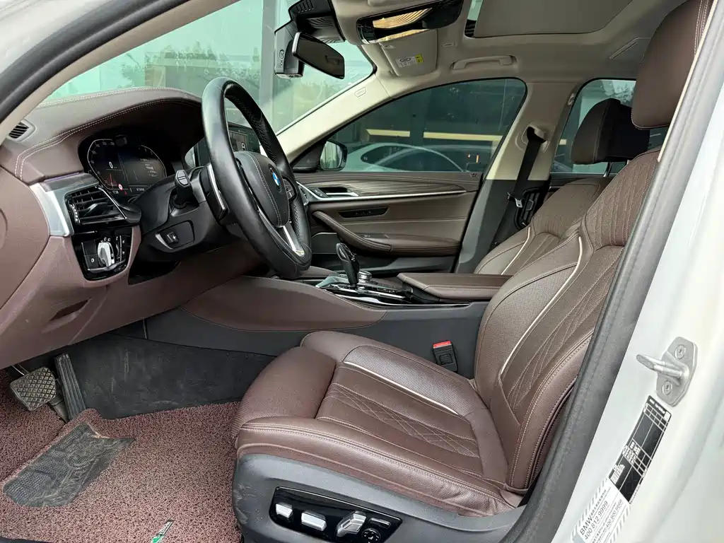 BMW 5 Series 2022