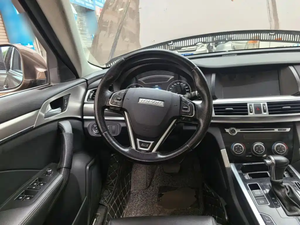 Haval H7 2017 — фото 11
