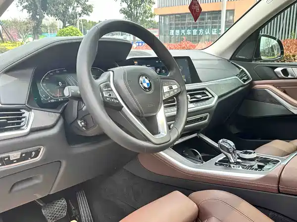 BMW X5 2021