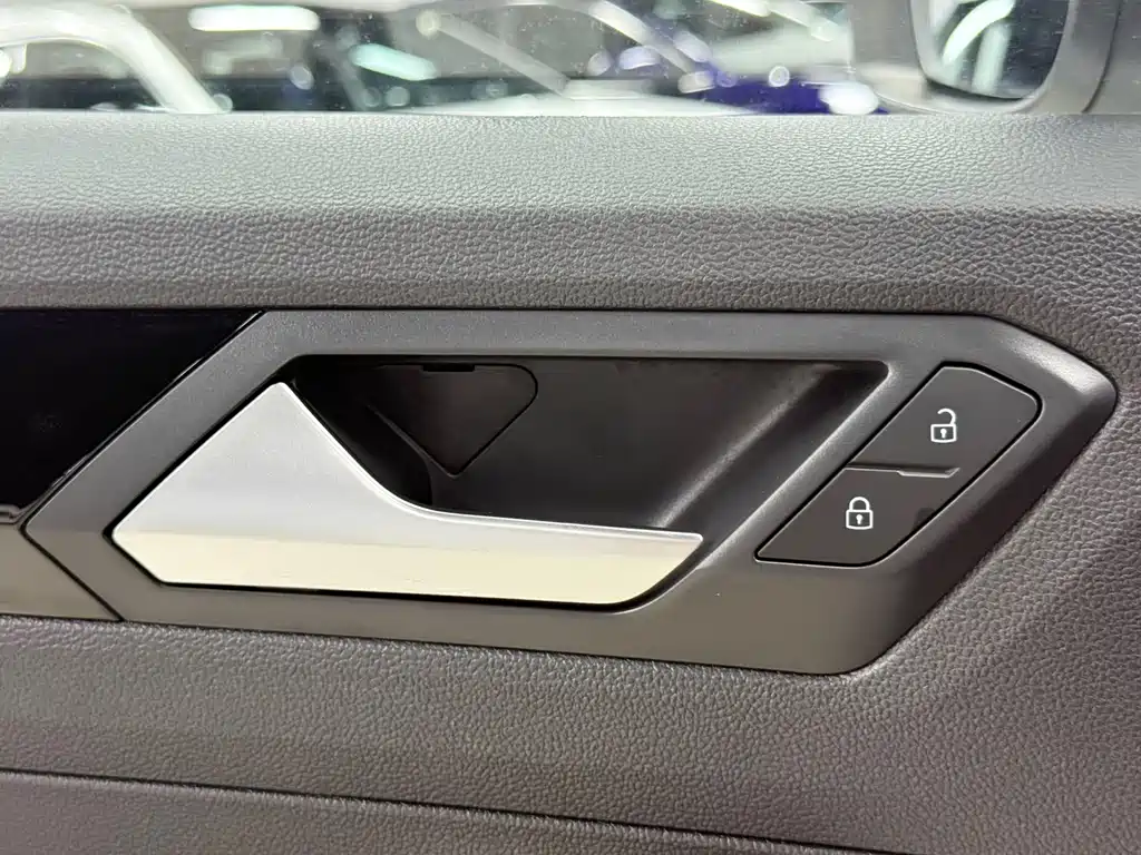 Volkswagen T-Roc 2022 — фото 14