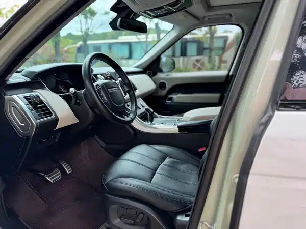Land Rover Range Rover Sport 2014