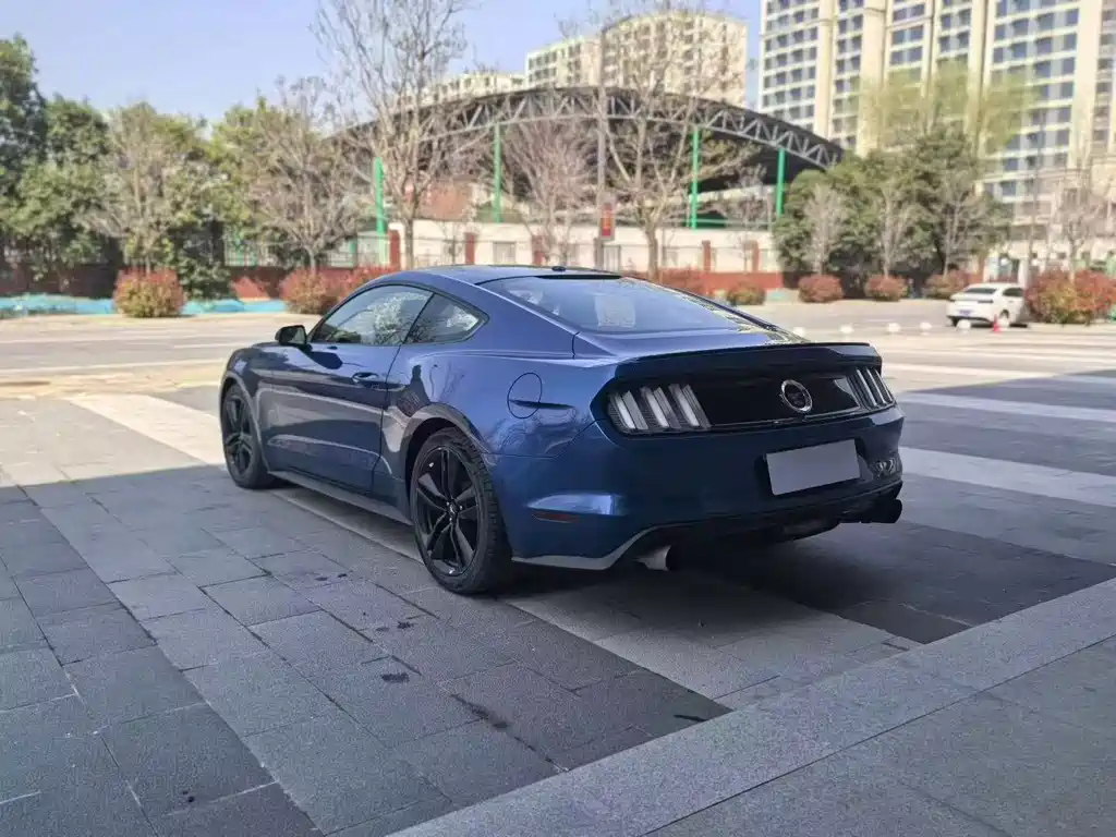 Ford Mustang 2018 — фото 9