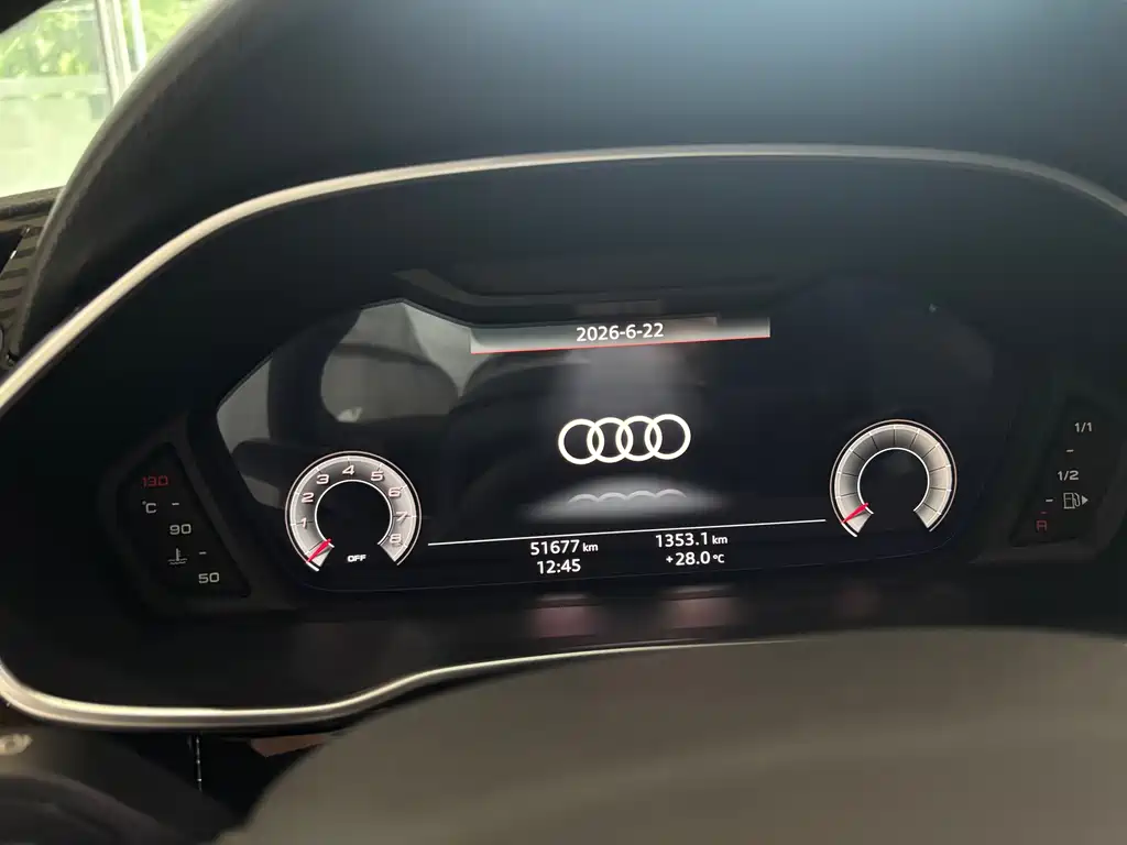 Audi Q3 2022 — фото 9