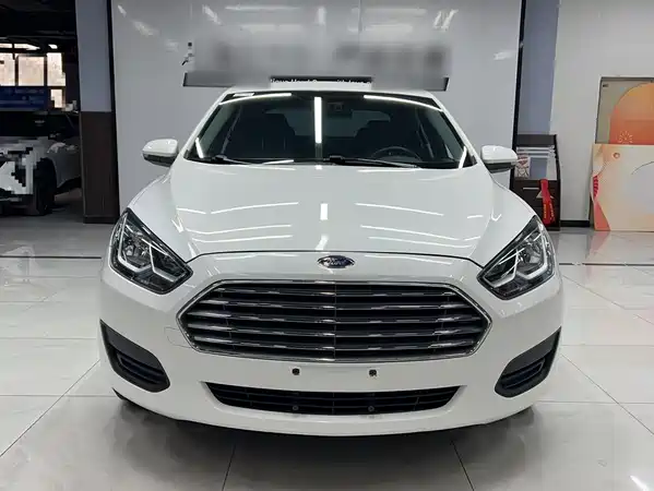 Ford Escort 2021