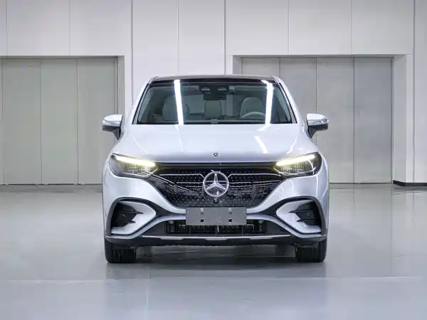 Mercedes-Benz EQE SUV 2023