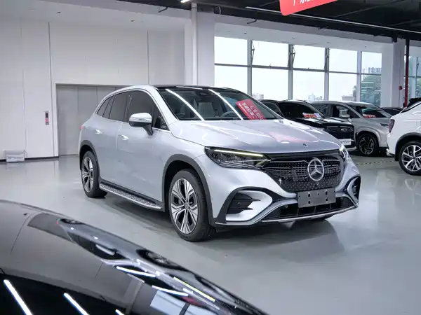 Mercedes-Benz EQE SUV 2023