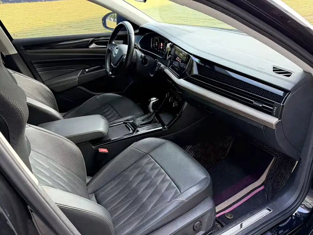 Volkswagen Passat 2019 — фото 10