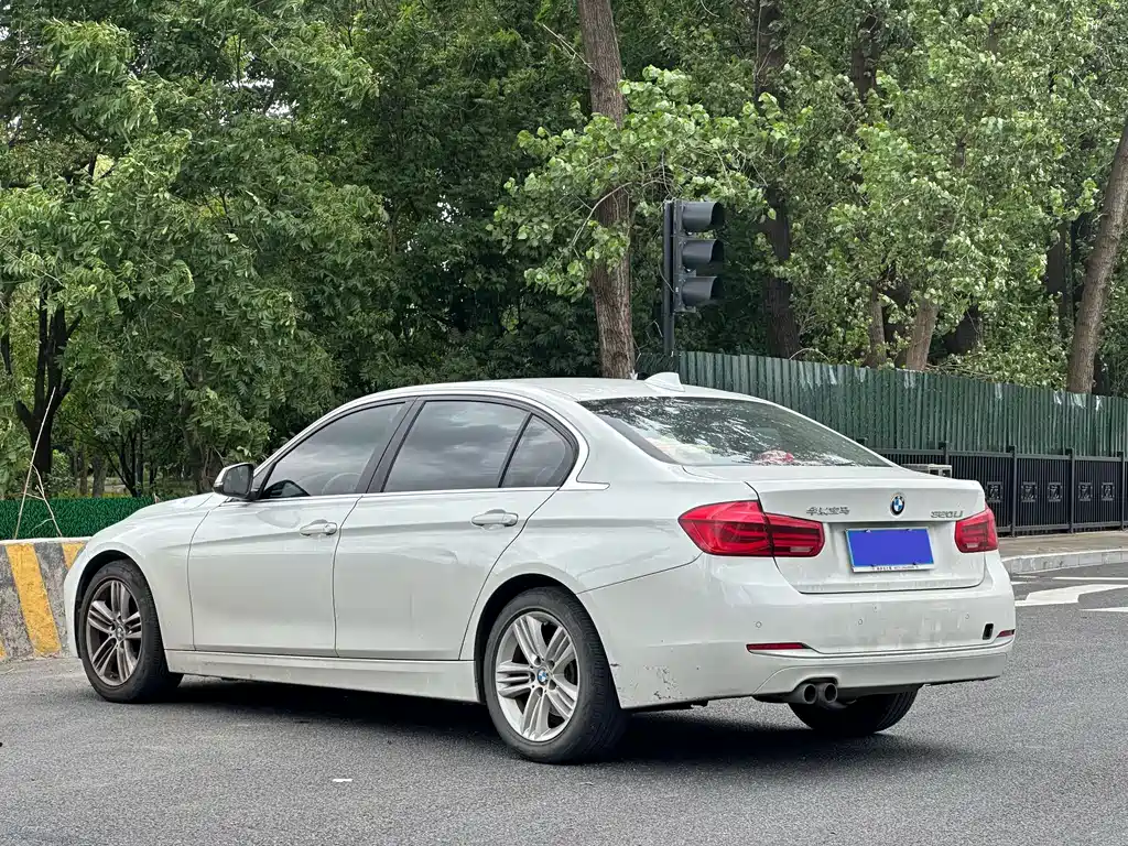 BMW 3 Series 2017