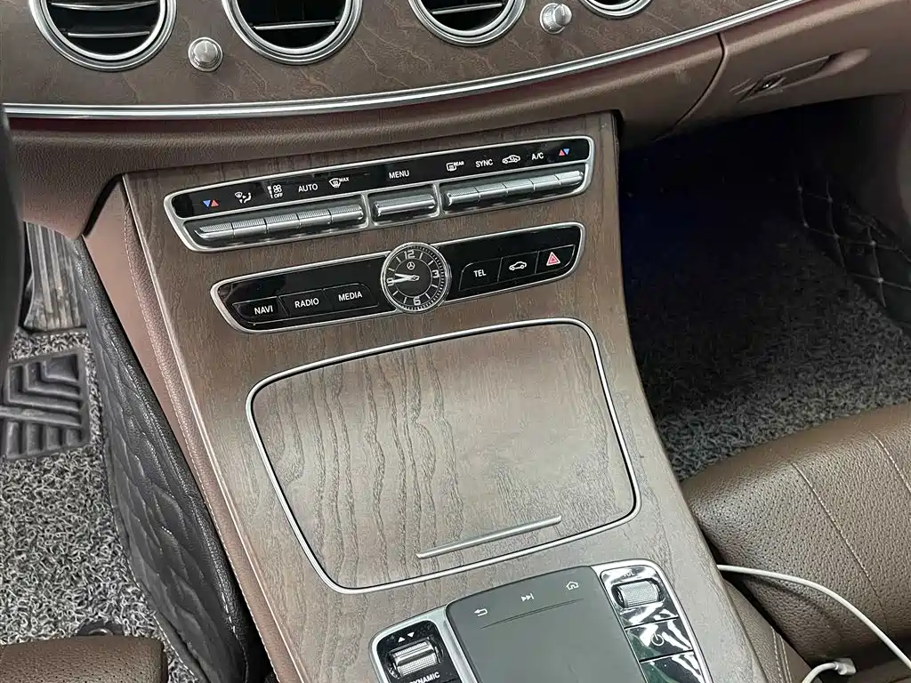 Mercedes-Benz E-Class 2020 — фото 7