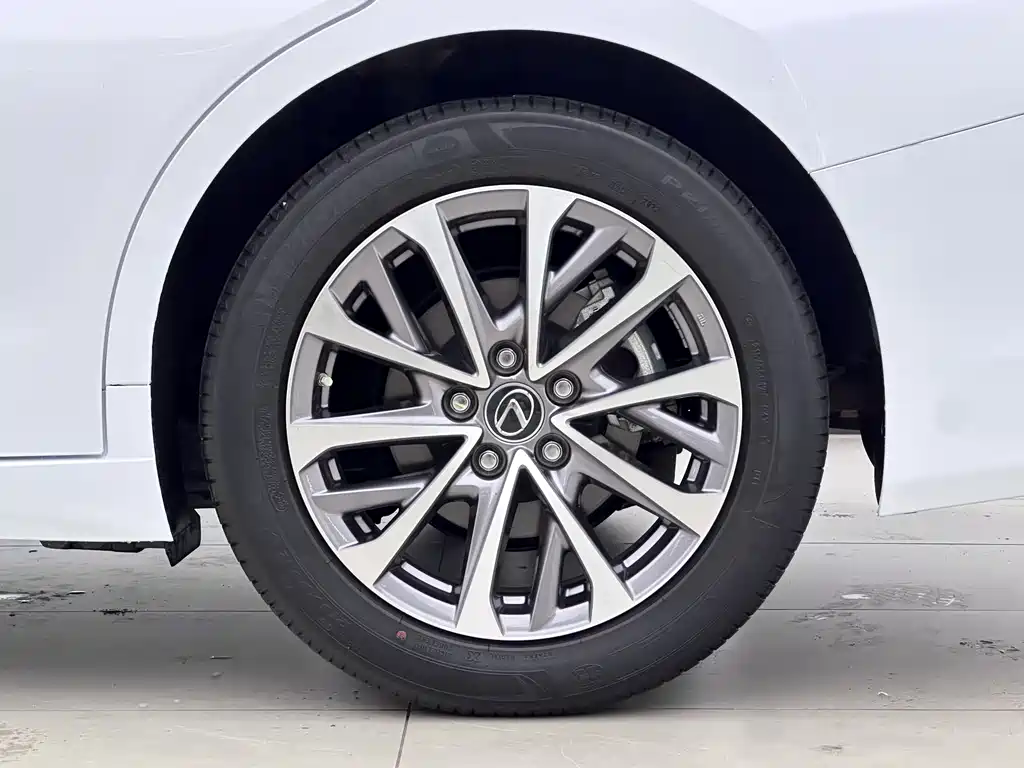 Lexus ES 2022 — фото 14
