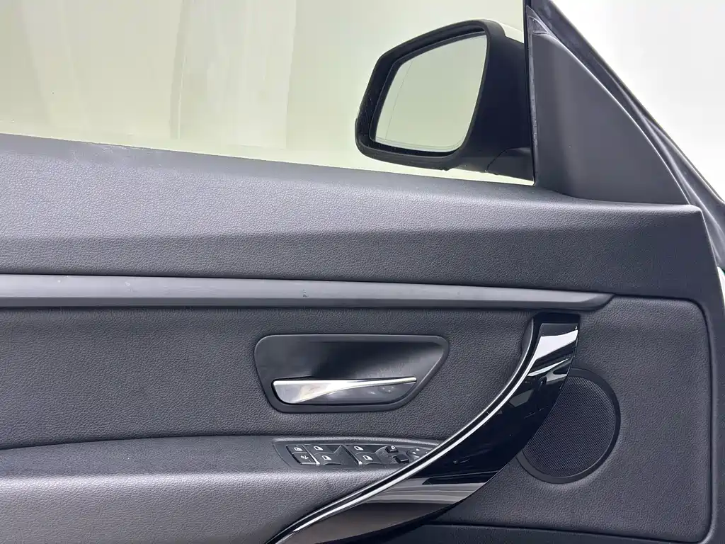 BMW 3 Series GT 2017 — фото 14